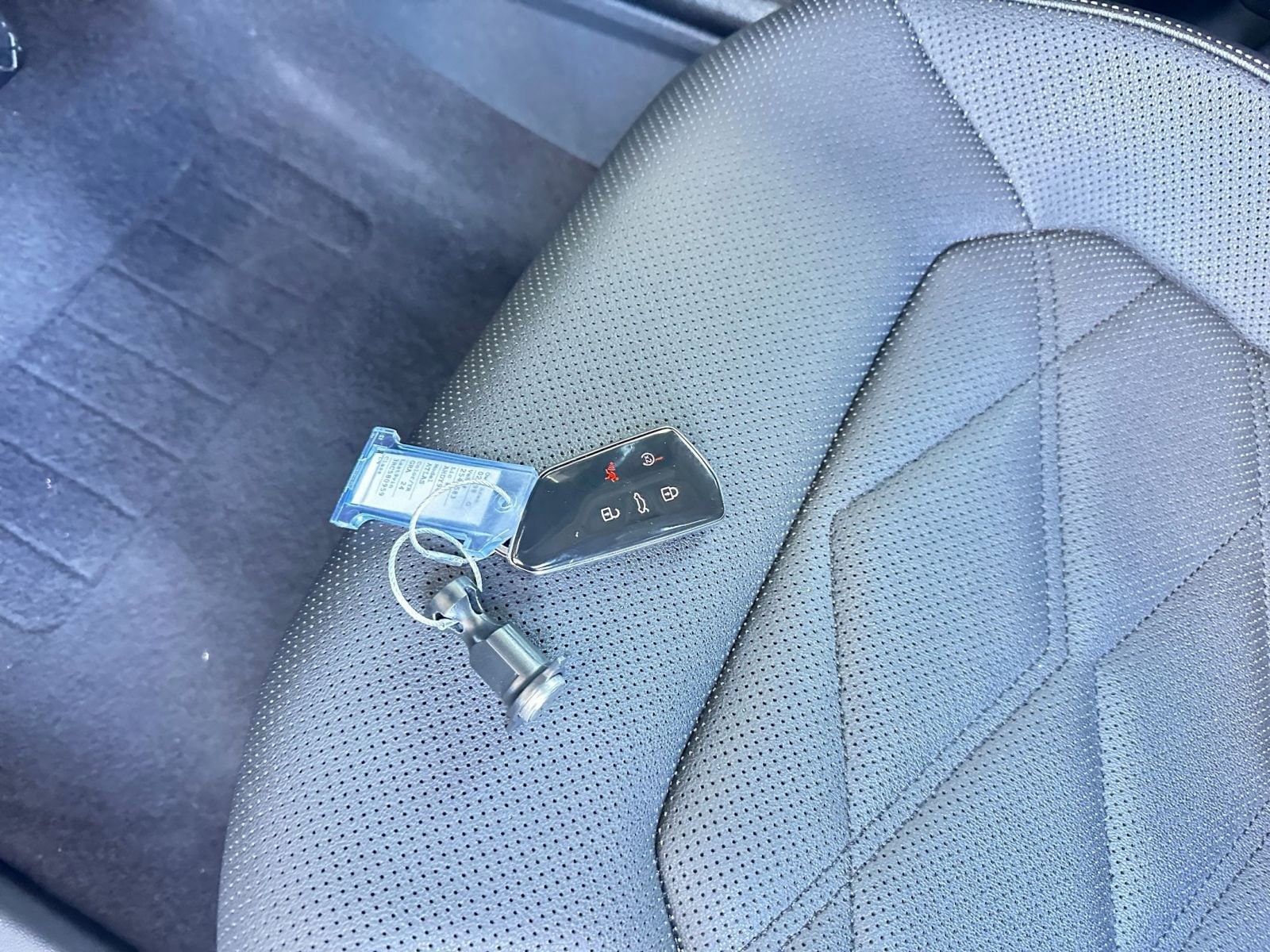 Thumbnail: 2024 Volkswagen Atlas - 22