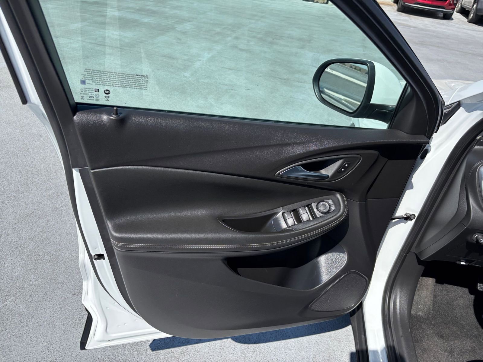 Thumbnail: 2025 Buick Encore GX - 18