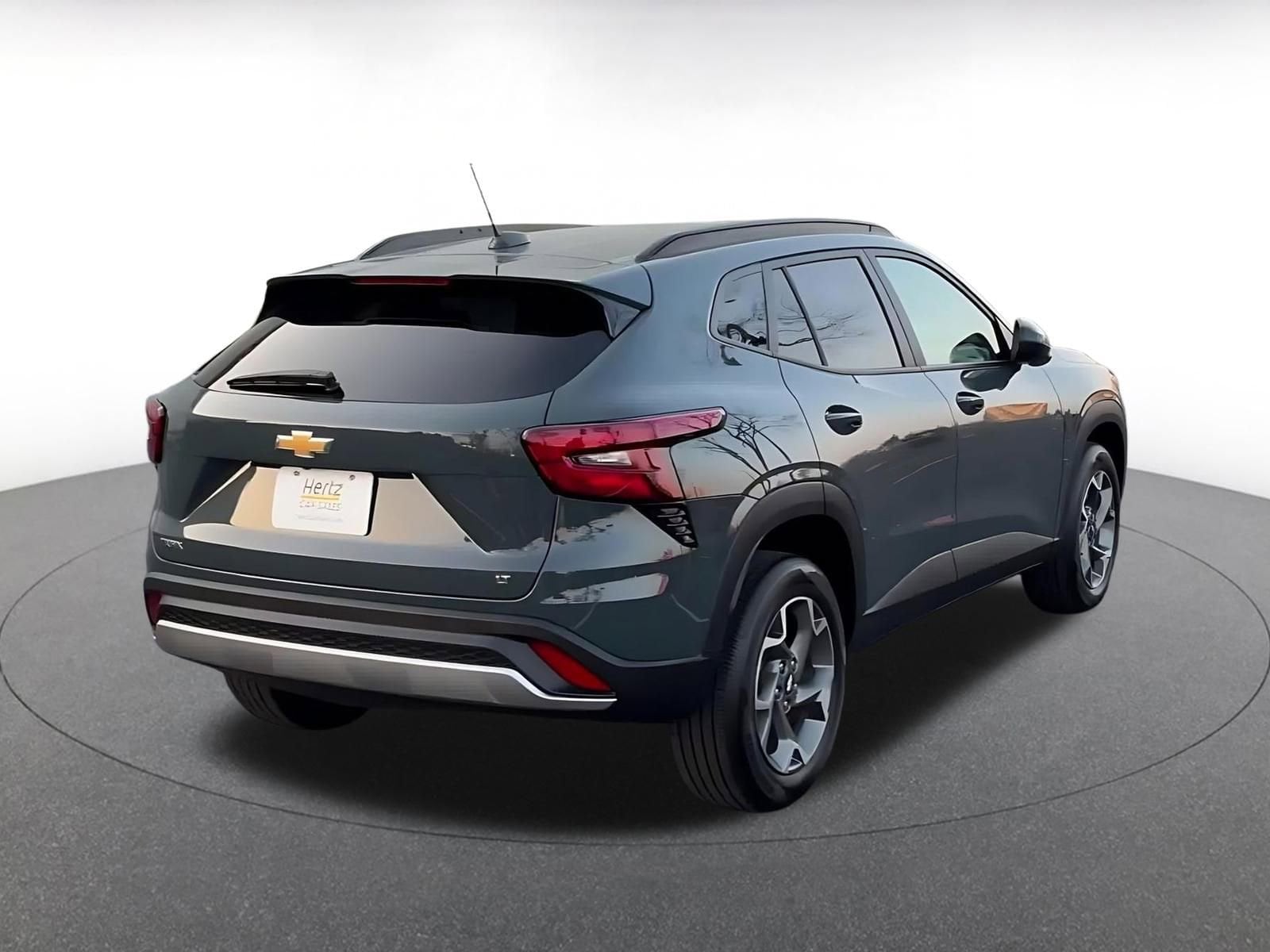 Thumbnail: 2025 Chevrolet Trax - 14