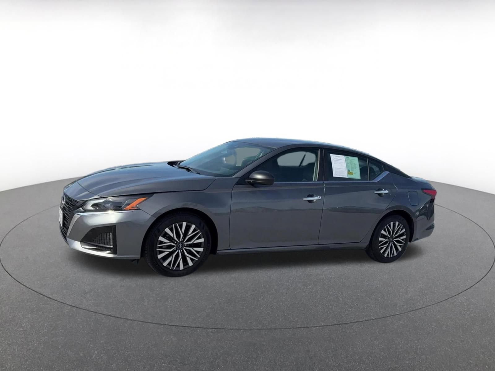 Thumbnail: 2025 Nissan Altima - 8