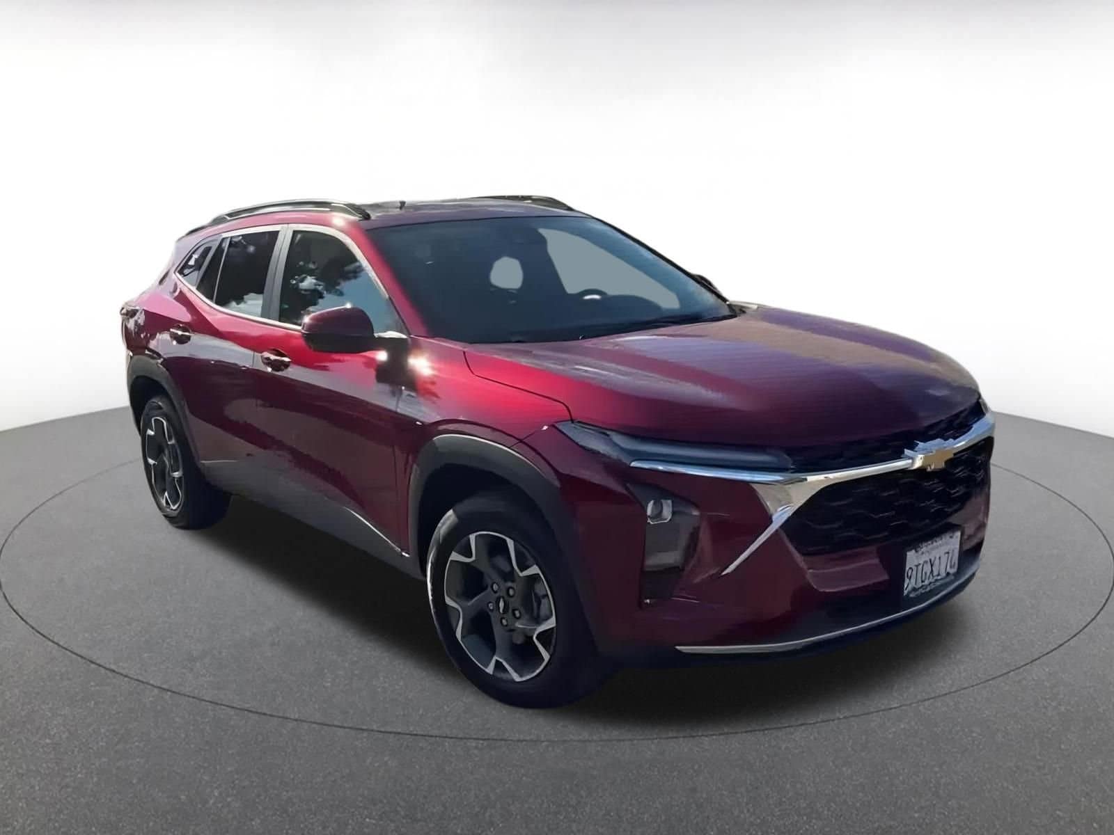 Thumbnail: 2025 Chevrolet Trax - 3