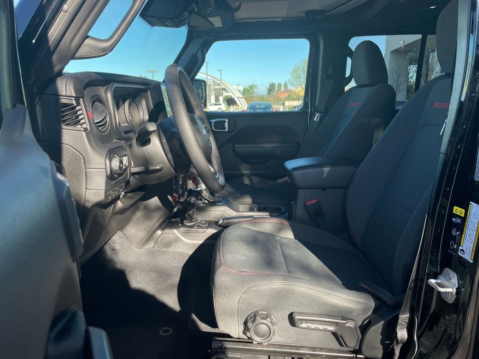 Thumbnail: 2025 Jeep Wrangler - 25