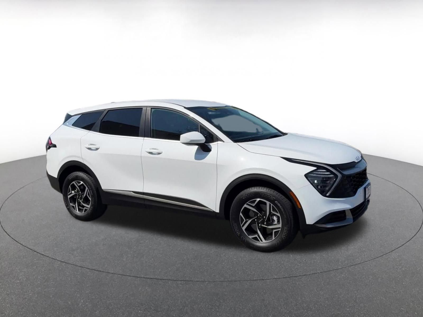 Thumbnail: 2025 Kia Sportage - 2