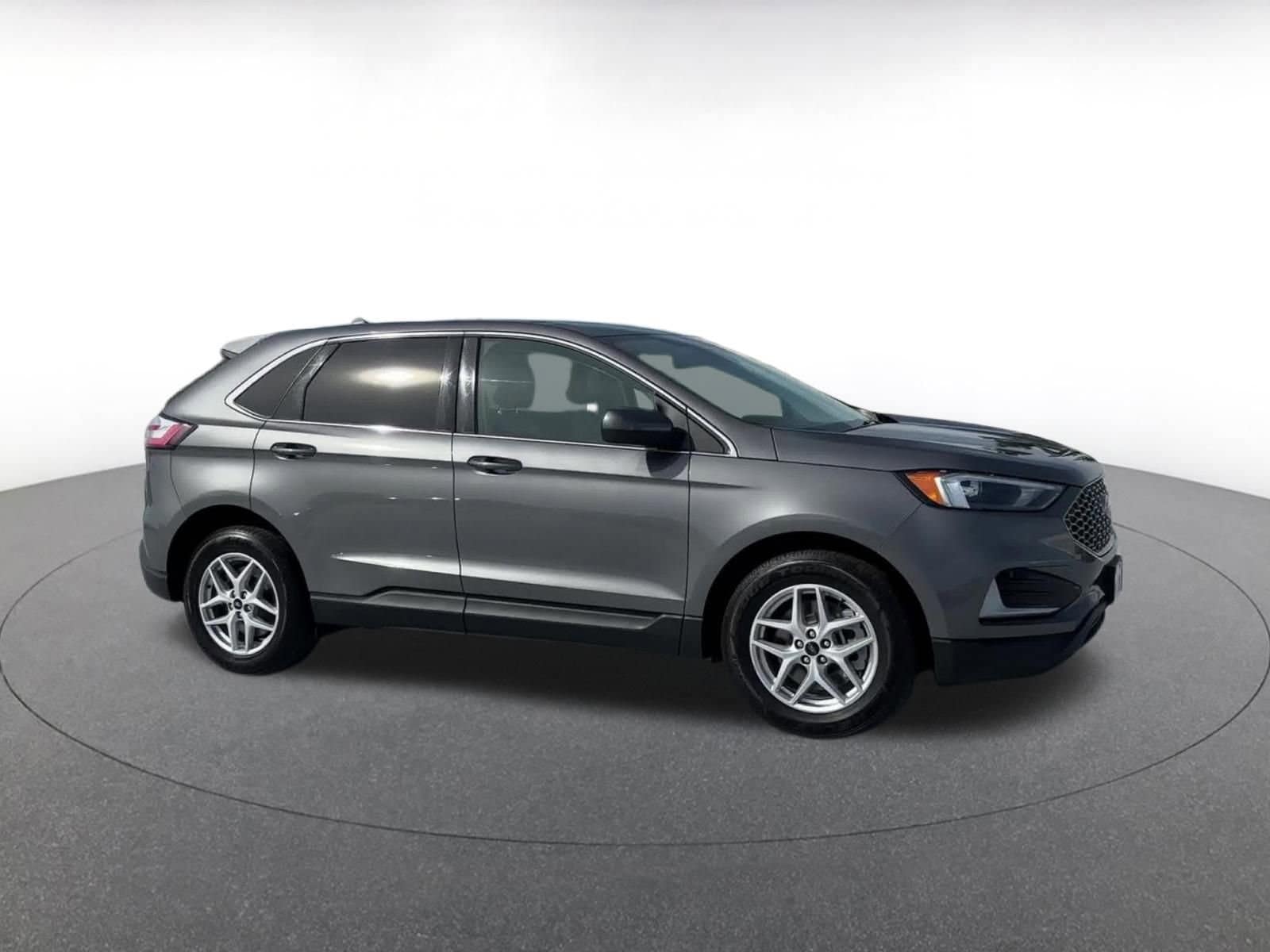 2023 Ford Edge SEL 2