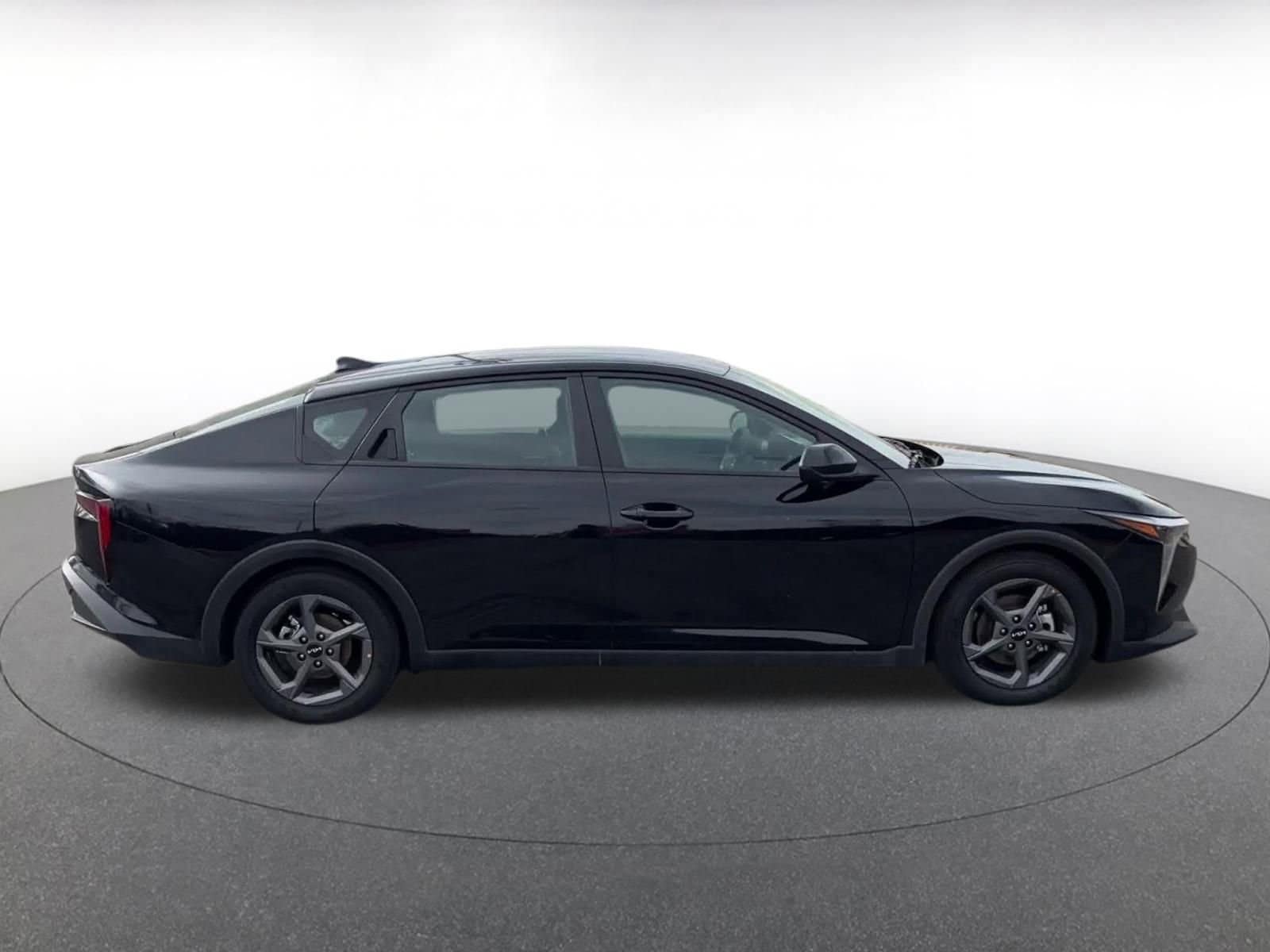 Thumbnail: 2025 Kia K4 - 16