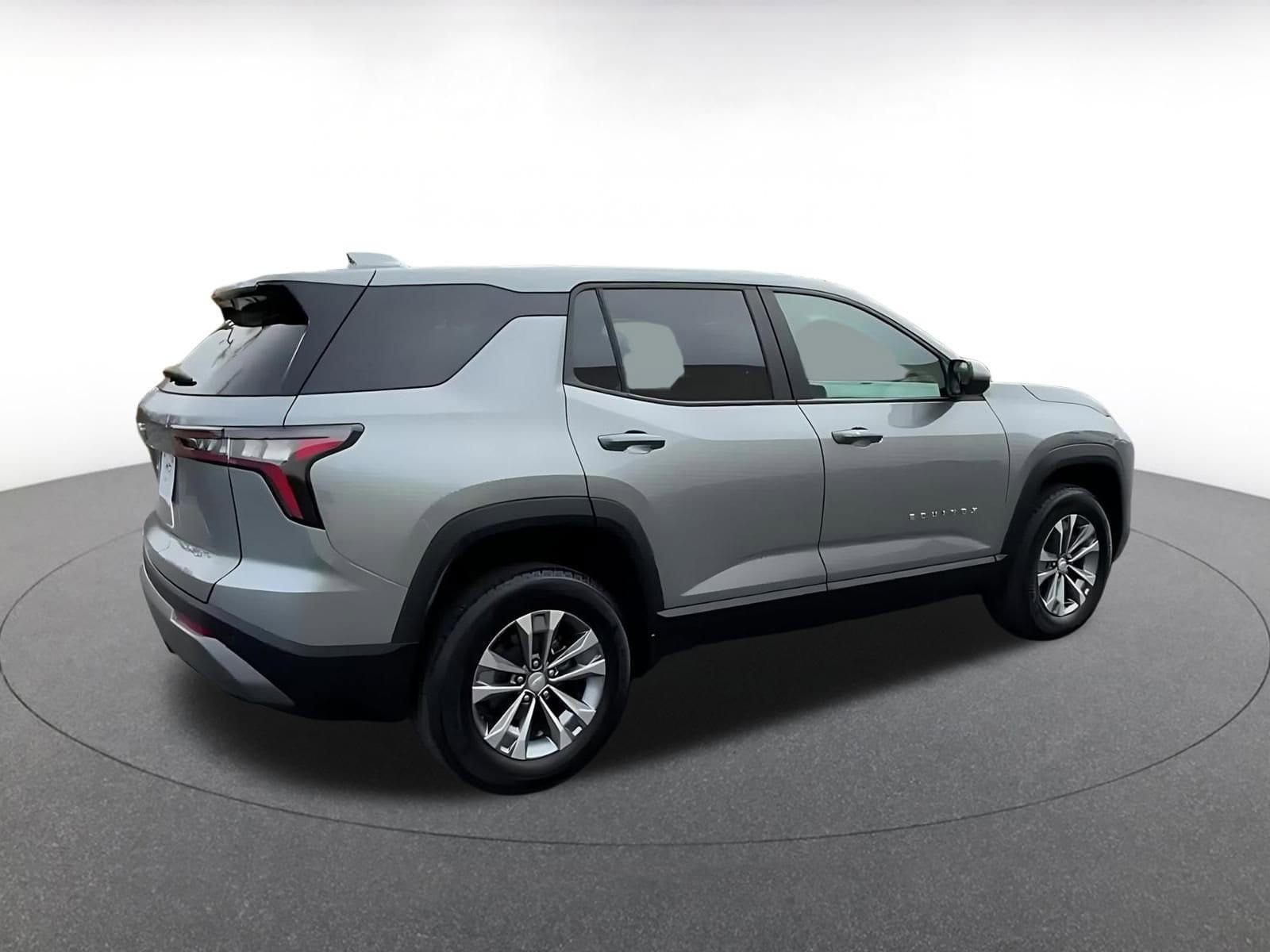 Thumbnail: 2025 Chevrolet Equinox - 15