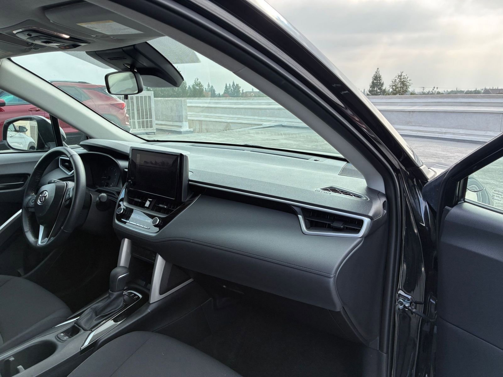 Thumbnail: 2025 Toyota Corolla Cross - 34