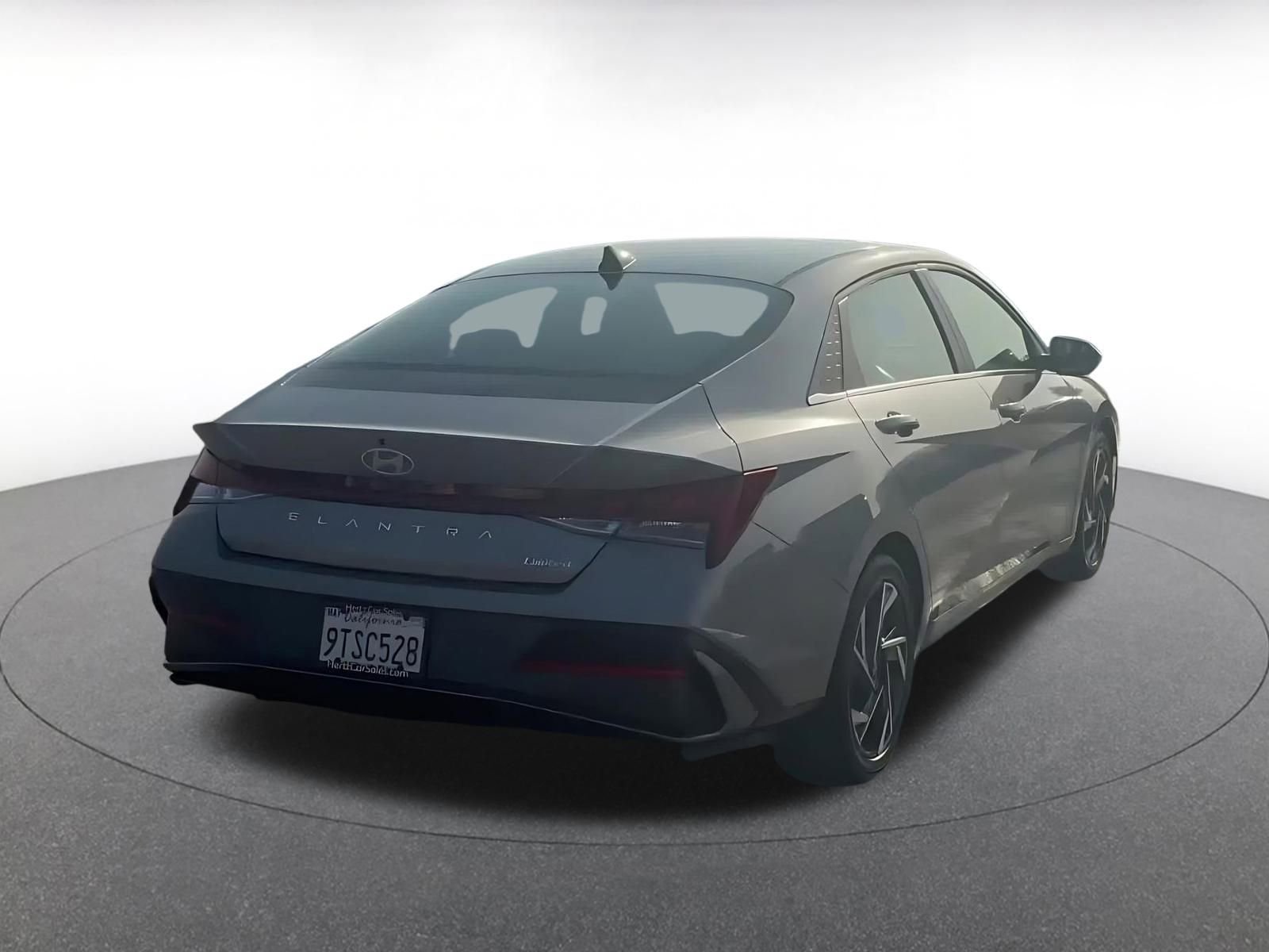 Thumbnail: 2025 Hyundai Elantra - 14