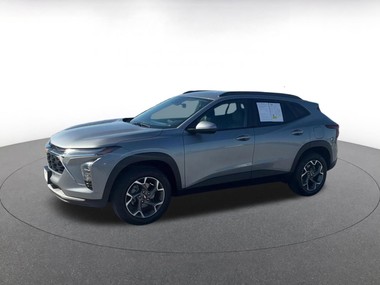 Thumbnail: 2025 Chevrolet Trax - 8
