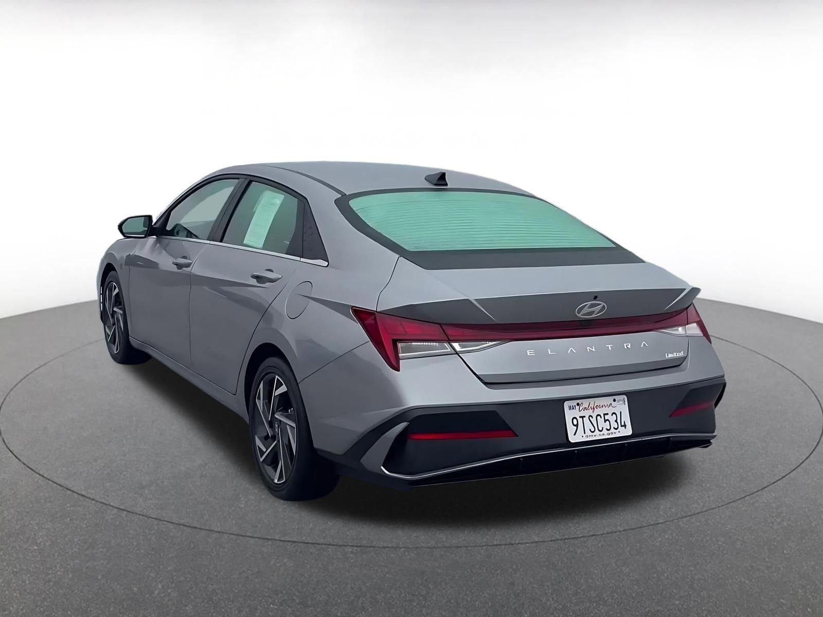 Thumbnail: 2025 Hyundai Elantra - 11