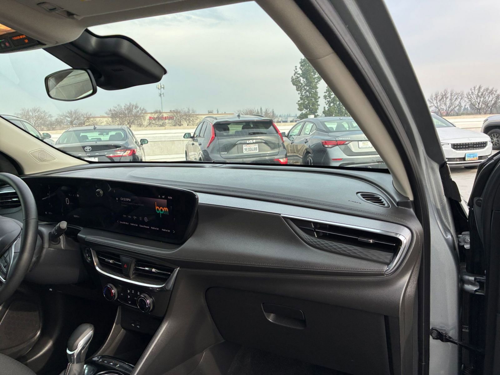 Thumbnail: 2025 Buick Encore GX - 32