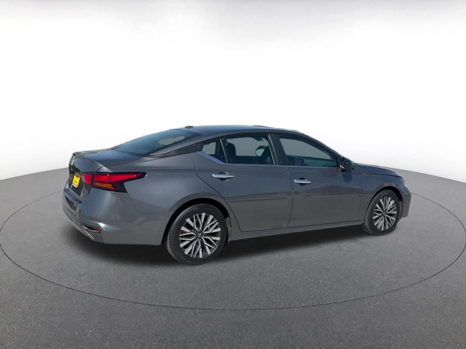 Thumbnail: 2025 Nissan Altima - 14