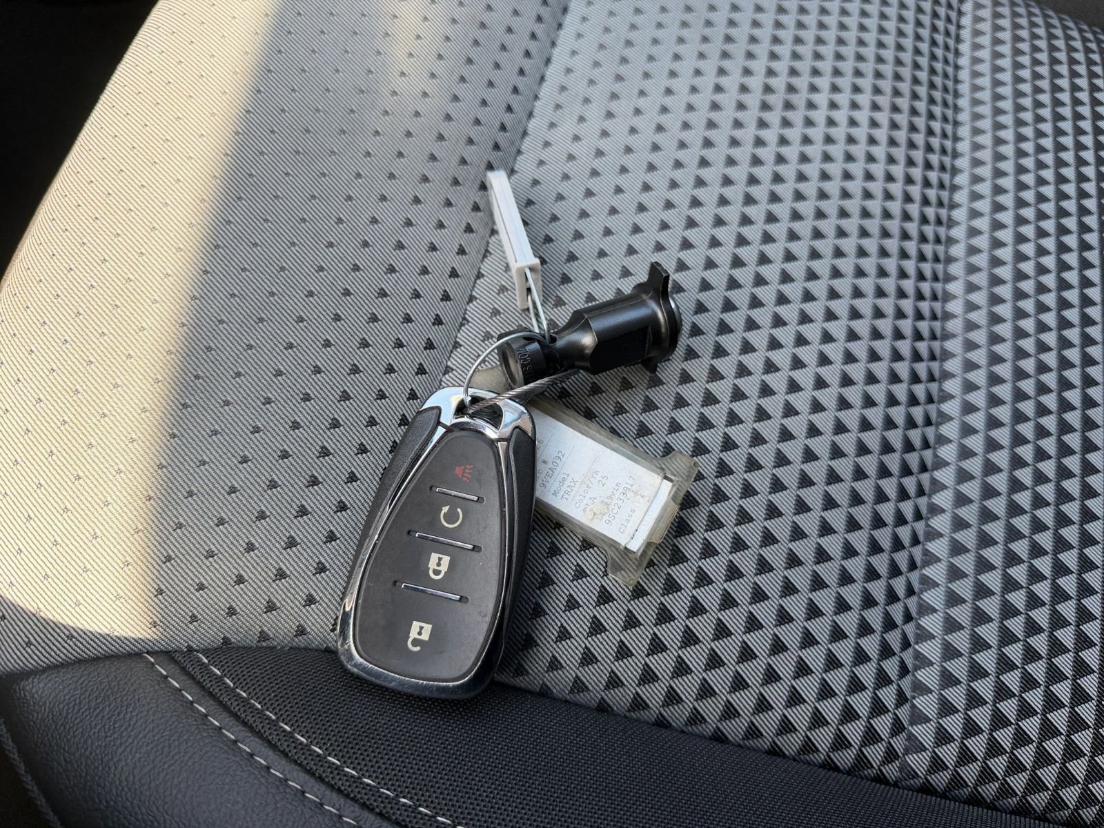 Thumbnail: 2025 Chevrolet Trax - 21