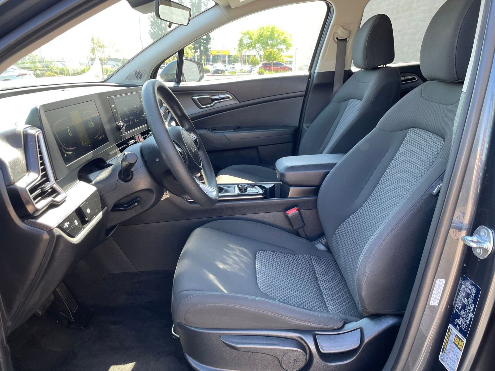 Thumbnail: 2025 Kia Sportage - 25