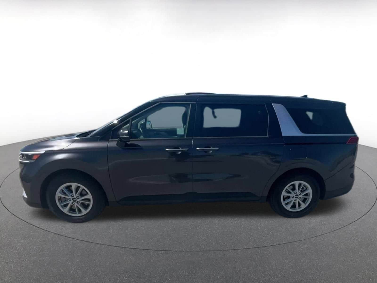 Thumbnail: 2024 Kia Carnival - 8