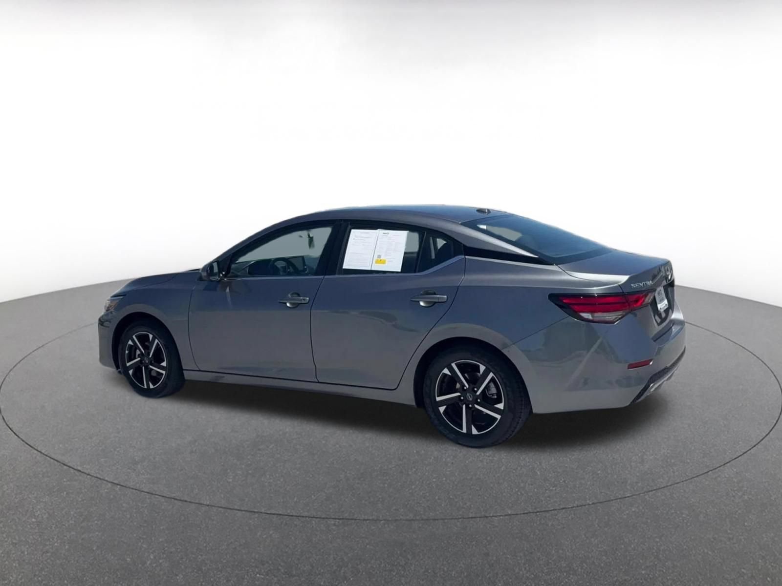 Thumbnail: 2025 Nissan Sentra - 10