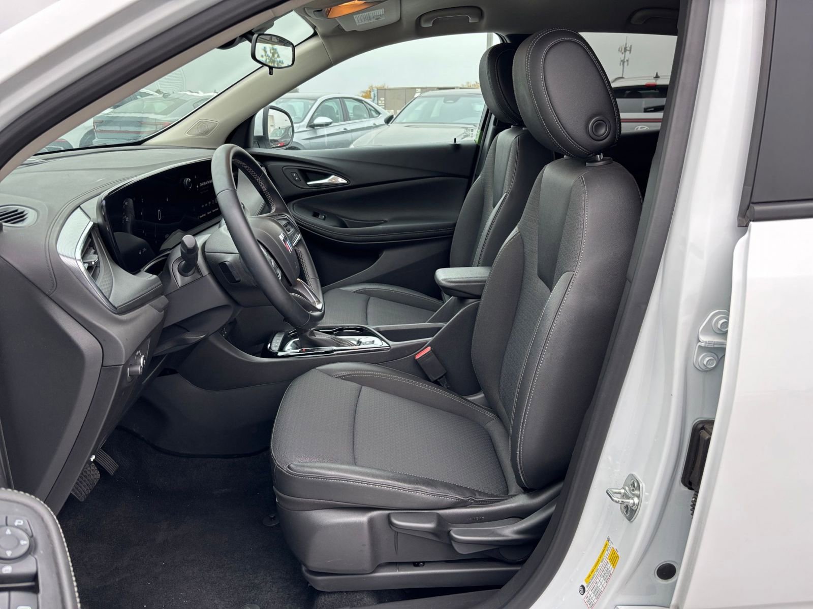 Thumbnail: 2025 Buick Encore GX - 24