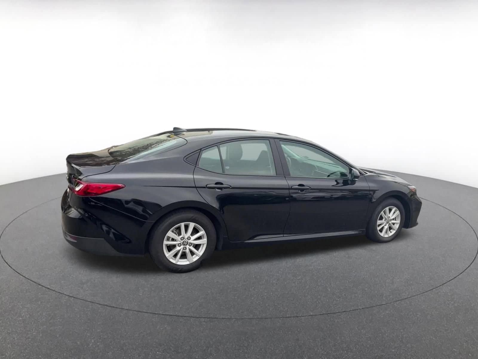 Thumbnail: 2025 Toyota Camry - 15