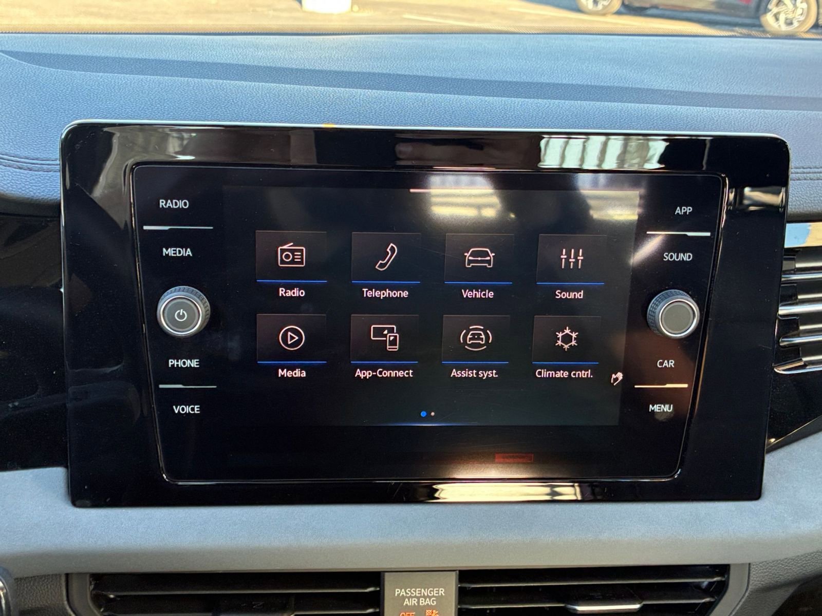 Thumbnail: 2025 Volkswagen Jetta - 21