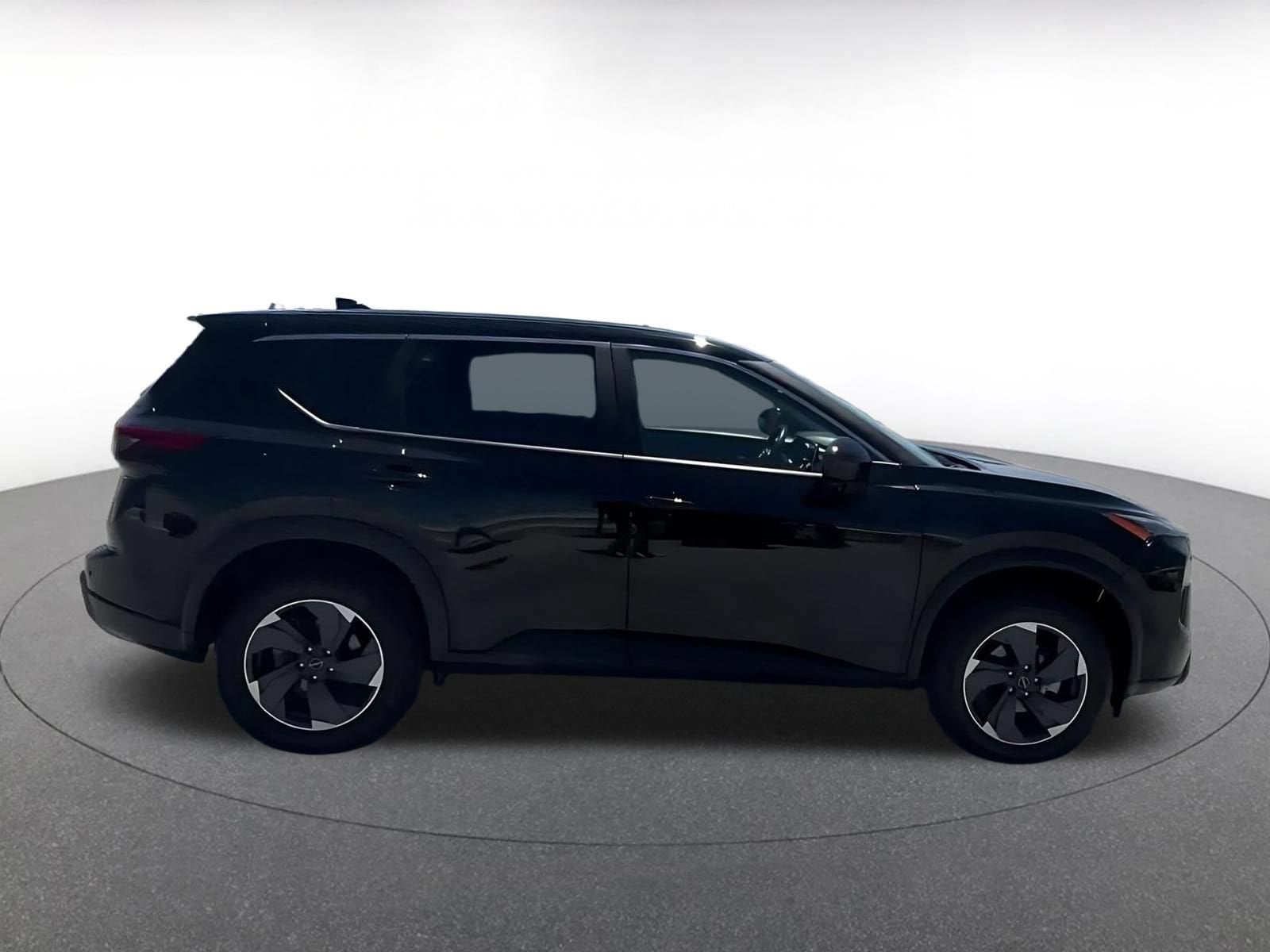 Thumbnail: 2025 Nissan Rogue - 15