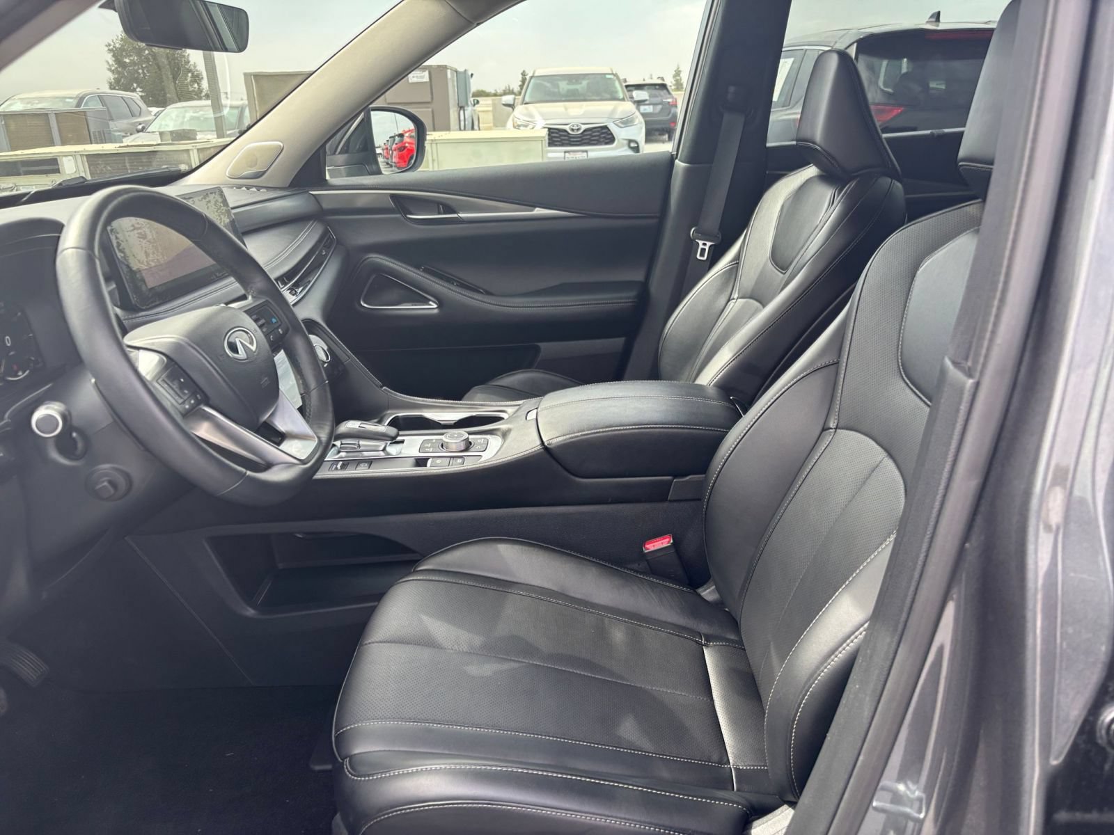 Thumbnail: 2026 INFINITI QX60 - 29