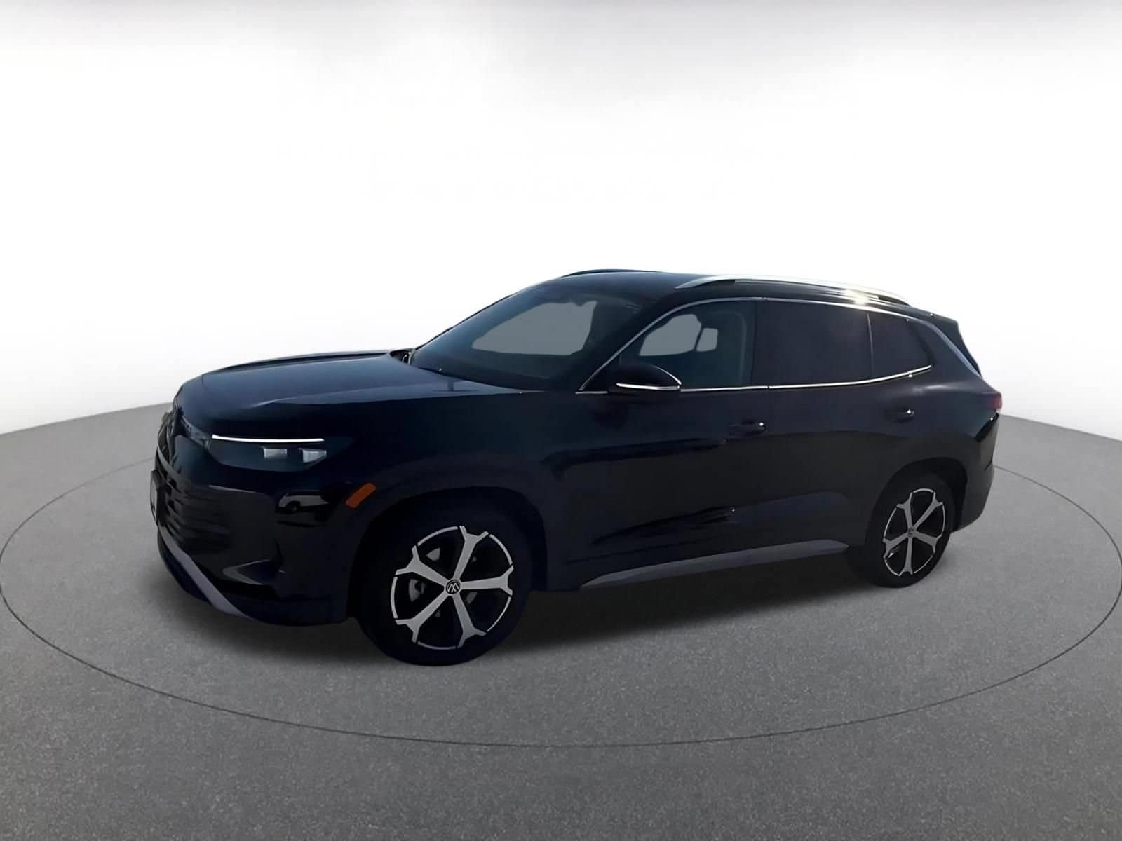 Thumbnail: 2026 Volkswagen Tiguan - 4