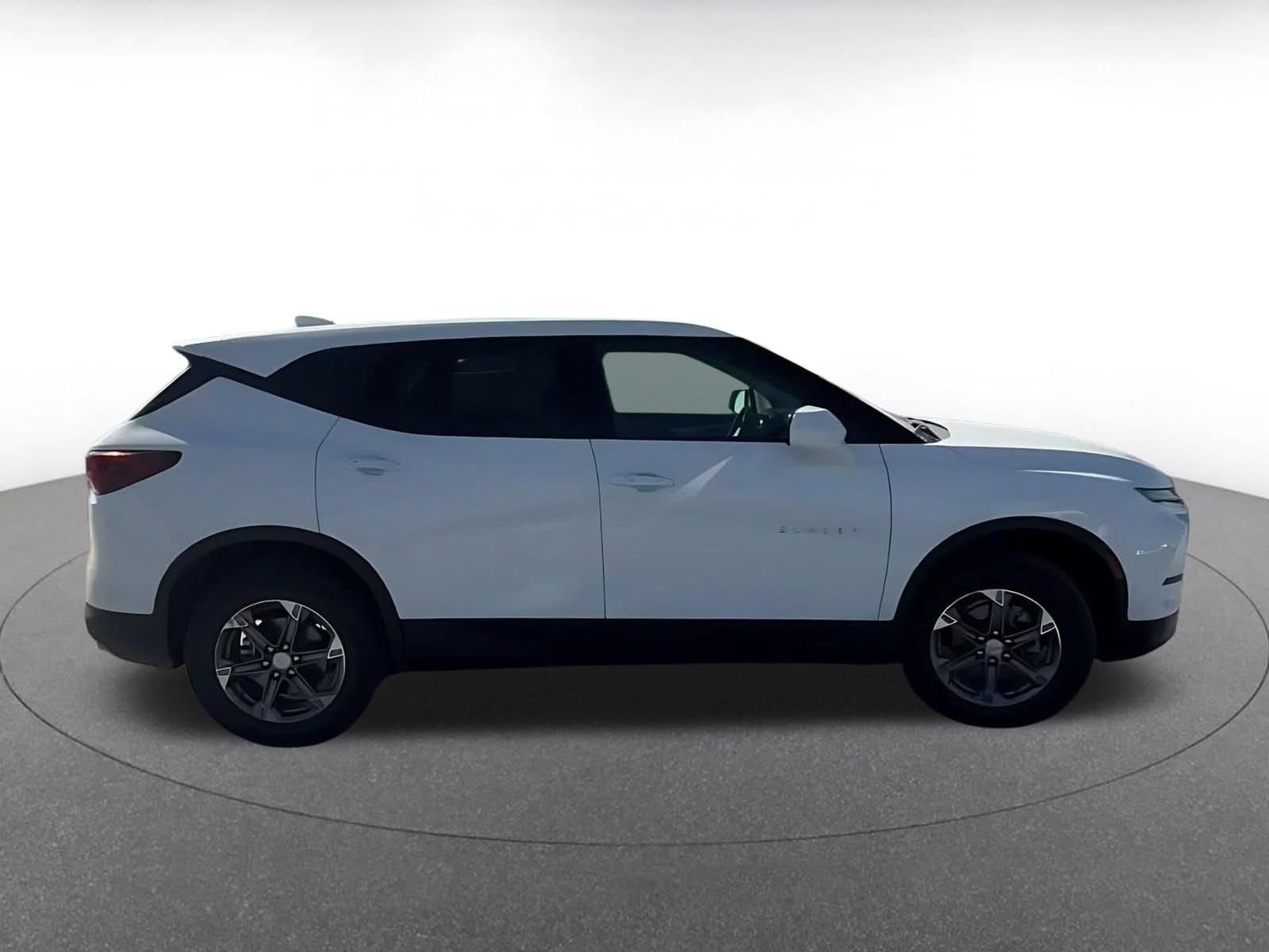 Thumbnail: 2025 Chevrolet Blazer - 13
