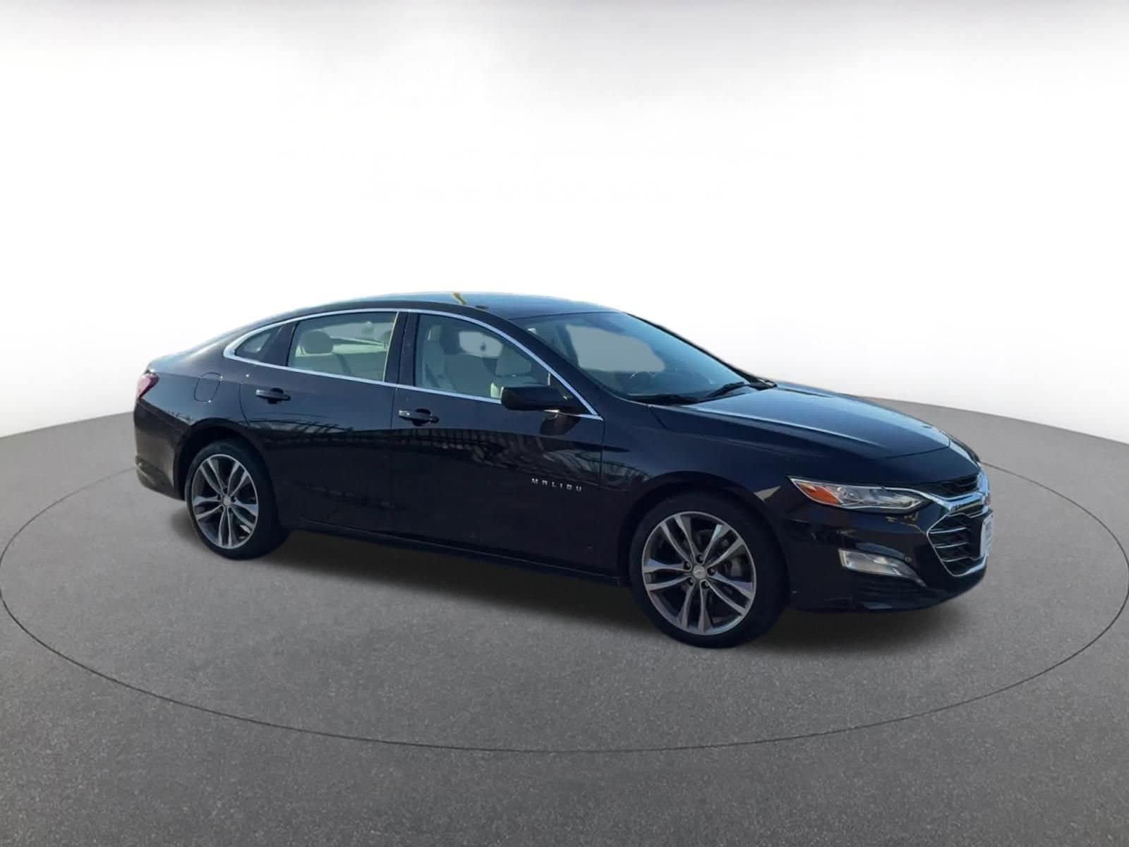 Thumbnail: 2024 Chevrolet Malibu - 2