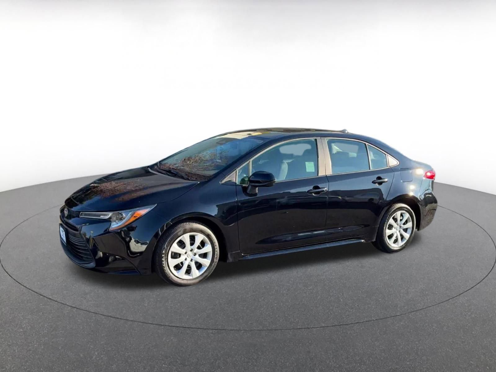 Thumbnail: 2025 Toyota Corolla - 8