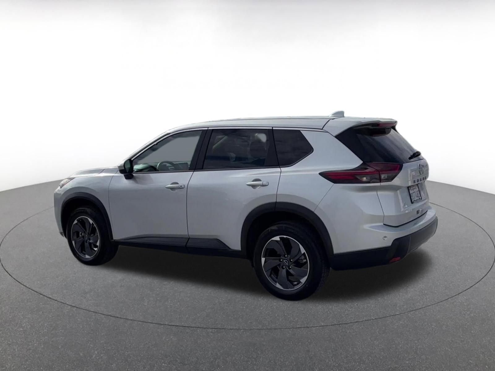 Thumbnail: 2025 Nissan Rogue - 10