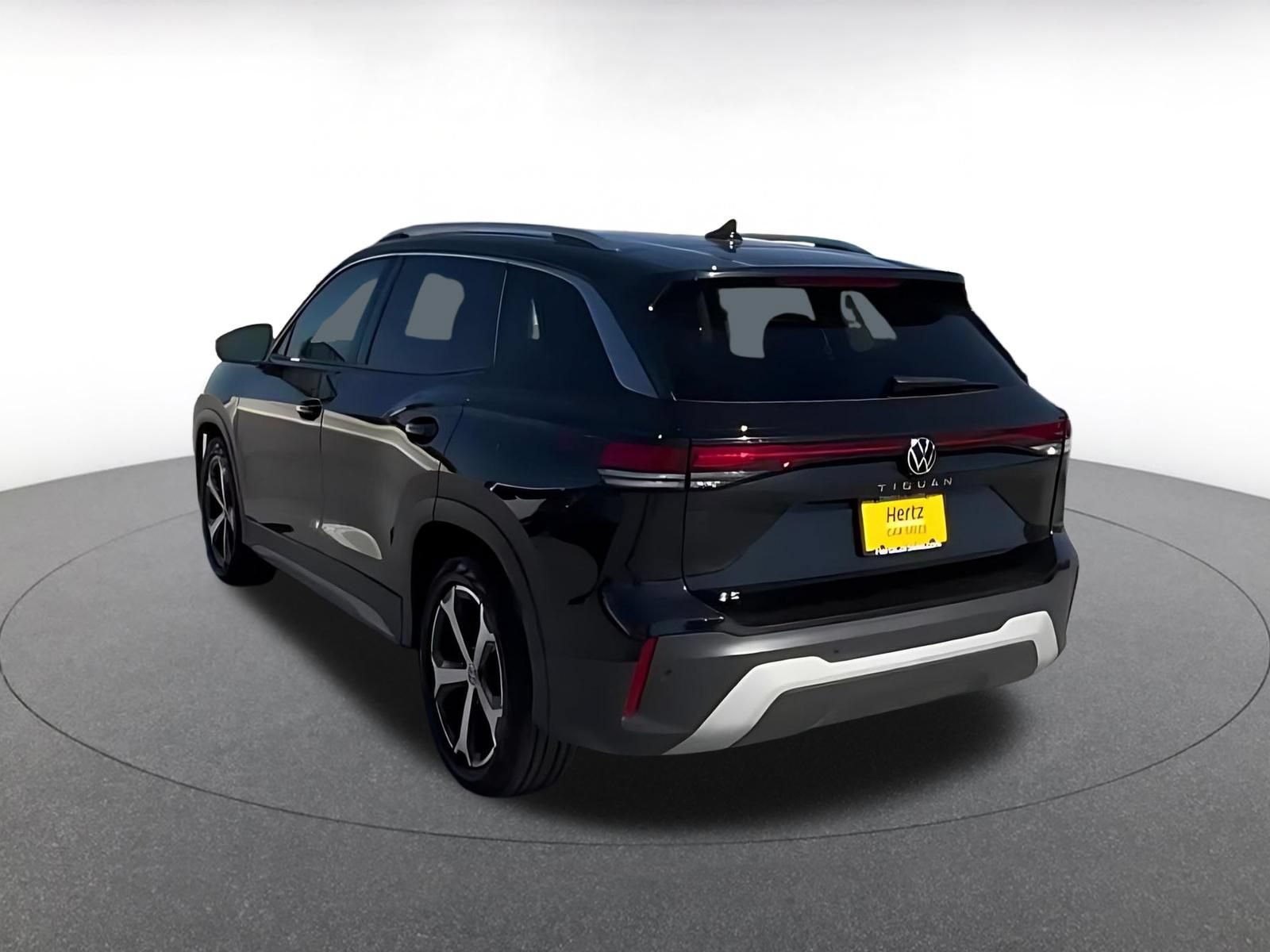 Thumbnail: 2026 Volkswagen Tiguan - 10