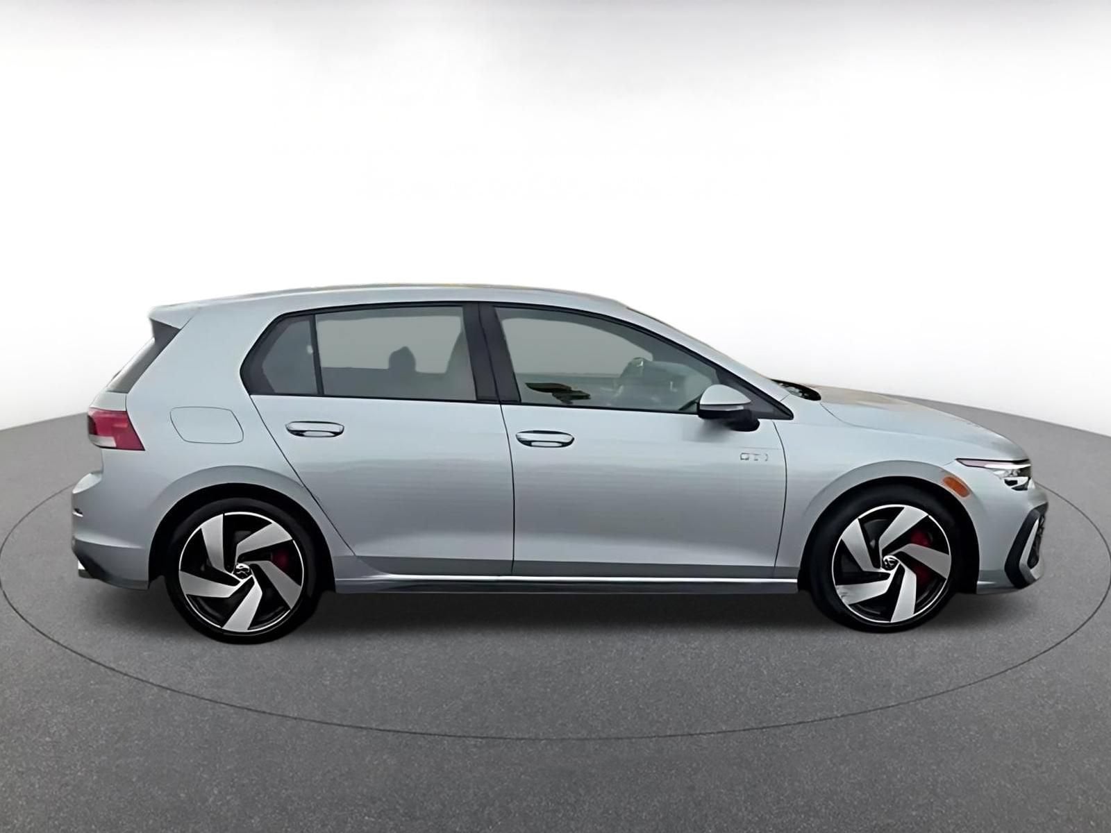 Thumbnail: 2026 Volkswagen Golf - 14