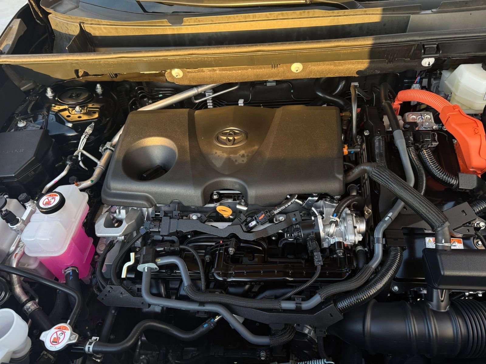 Thumbnail: 2025 Toyota RAV4 - 32