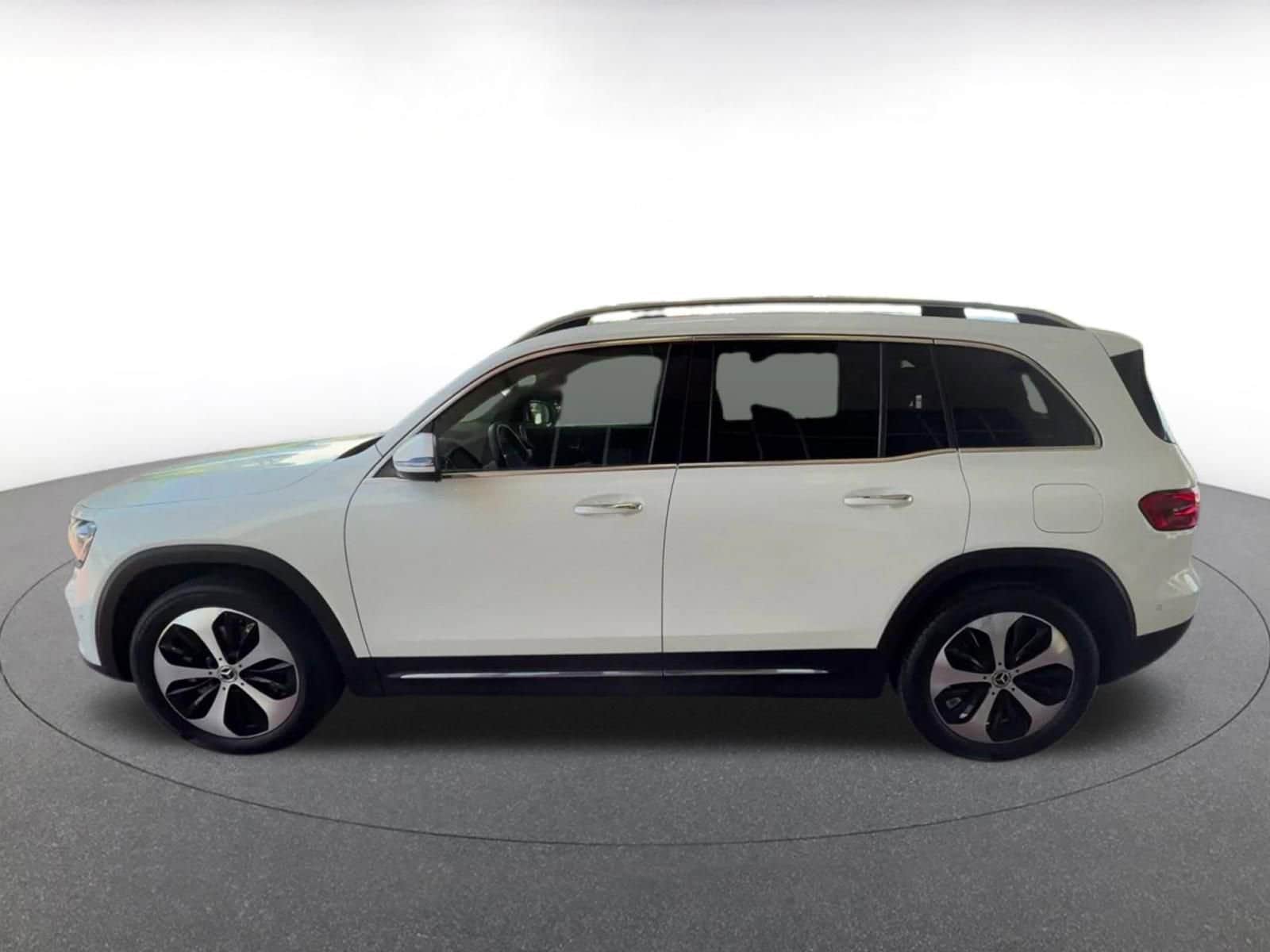Thumbnail: 2025 Mercedes-Benz GLB - 9