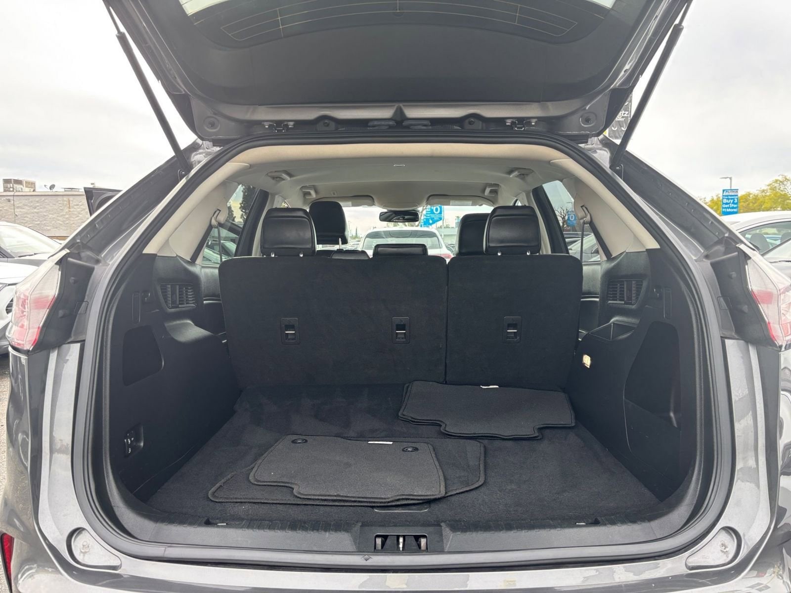 2023 Ford Edge SEL 31