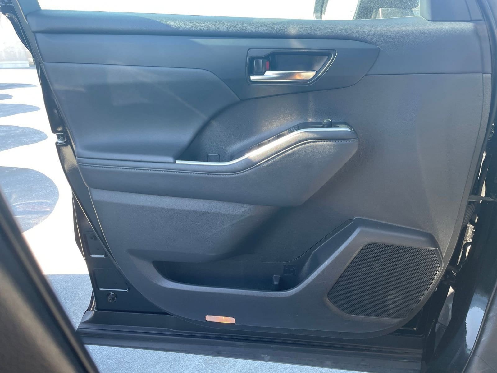 Thumbnail: 2024 Toyota Highlander - 18