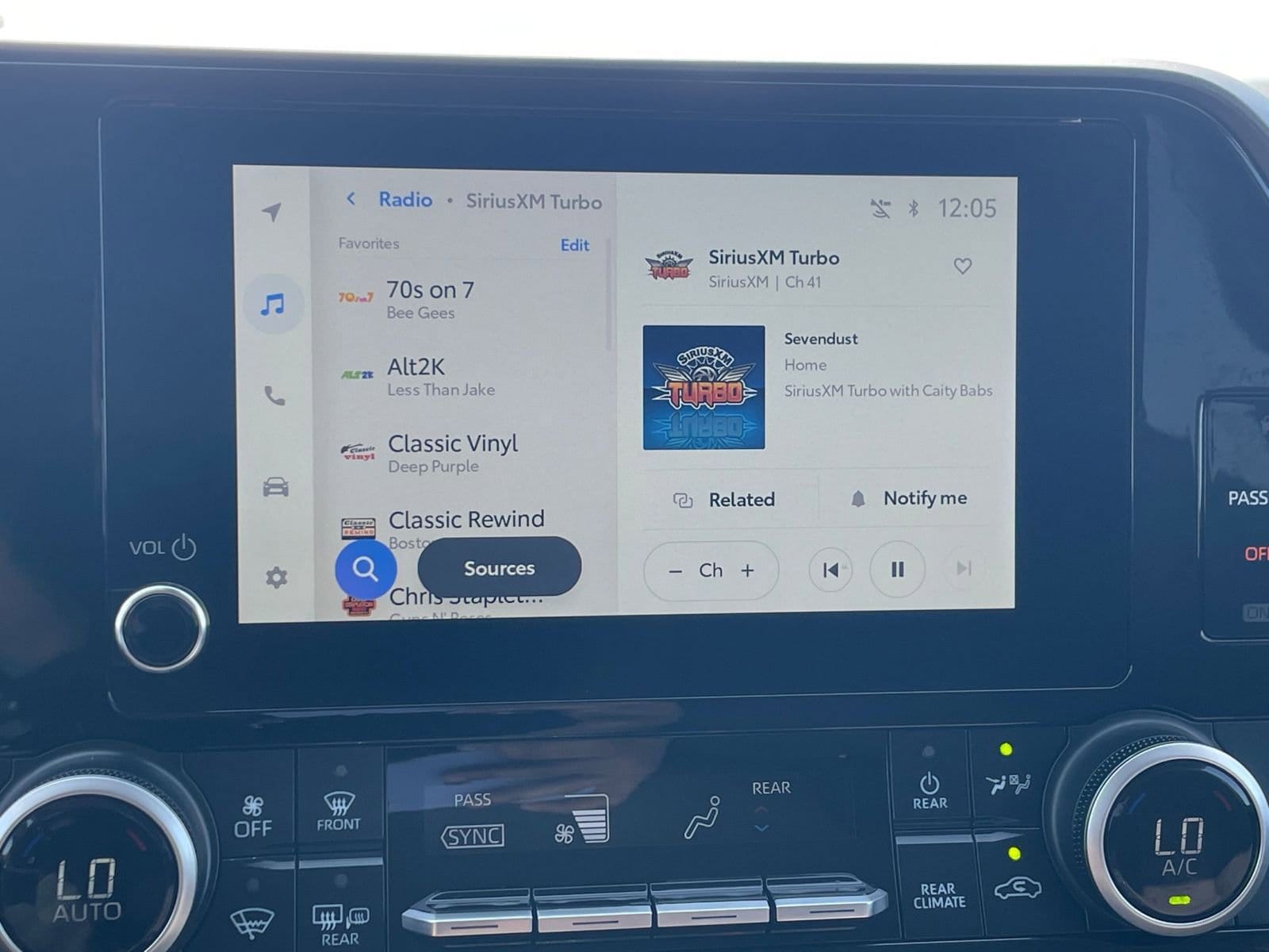 Thumbnail: 2025 Toyota Highlander - 20