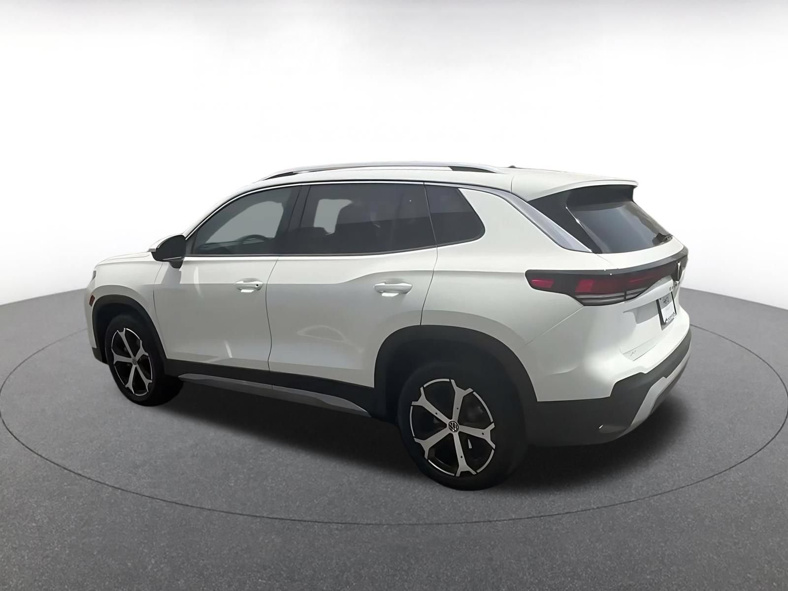 Thumbnail: 2026 Volkswagen Tiguan - 8