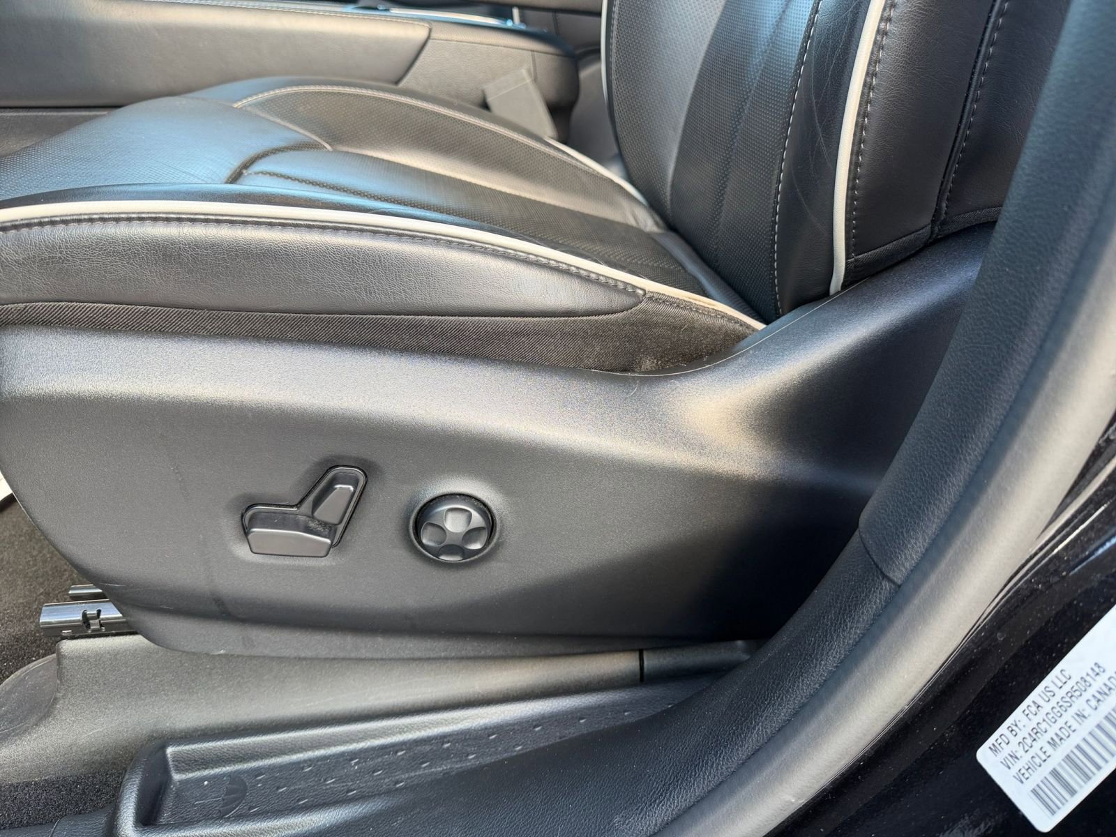 Thumbnail: 2025 Chrysler Pacifica - 23