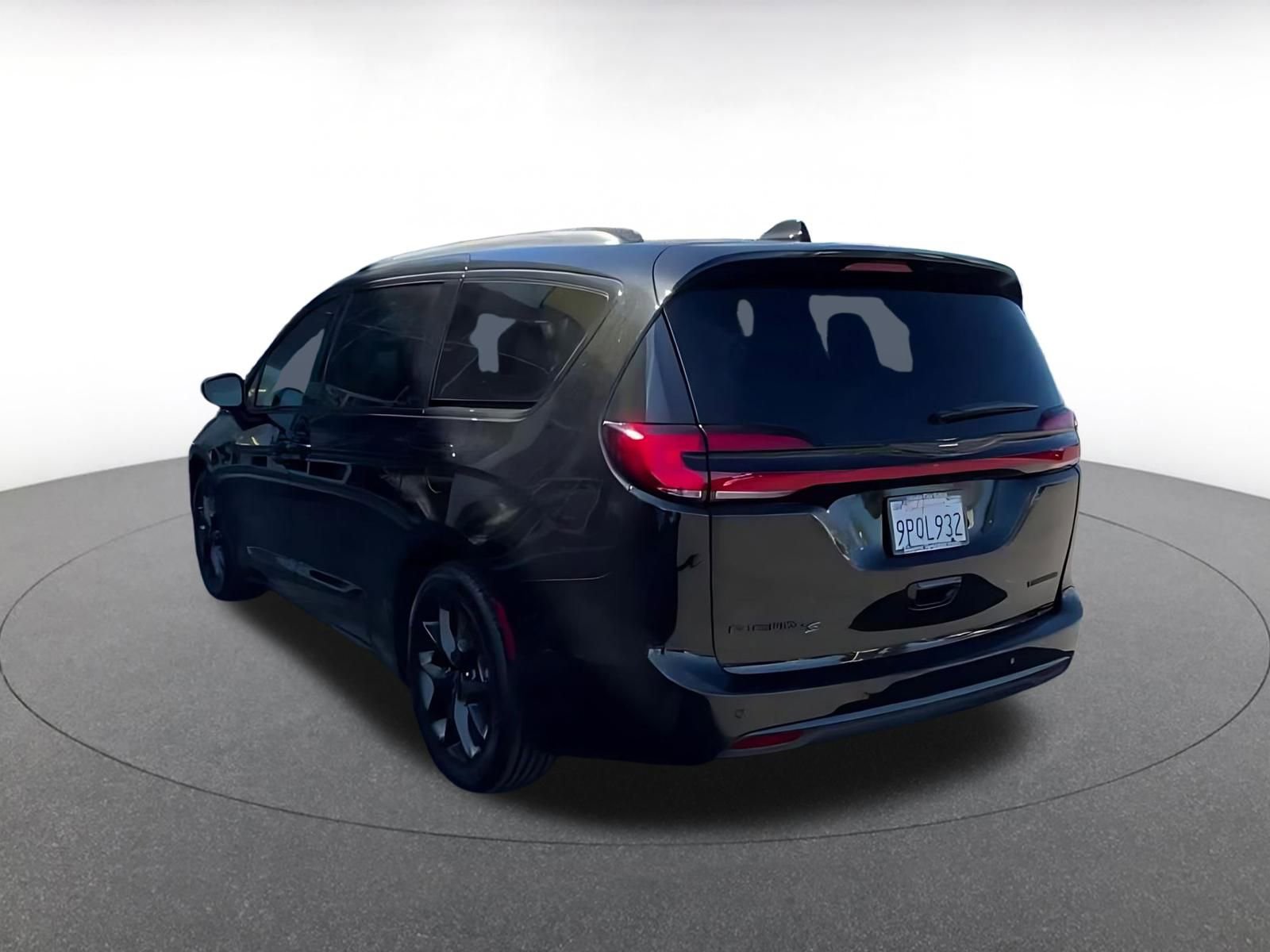 Thumbnail: 2025 Chrysler Pacifica - 11