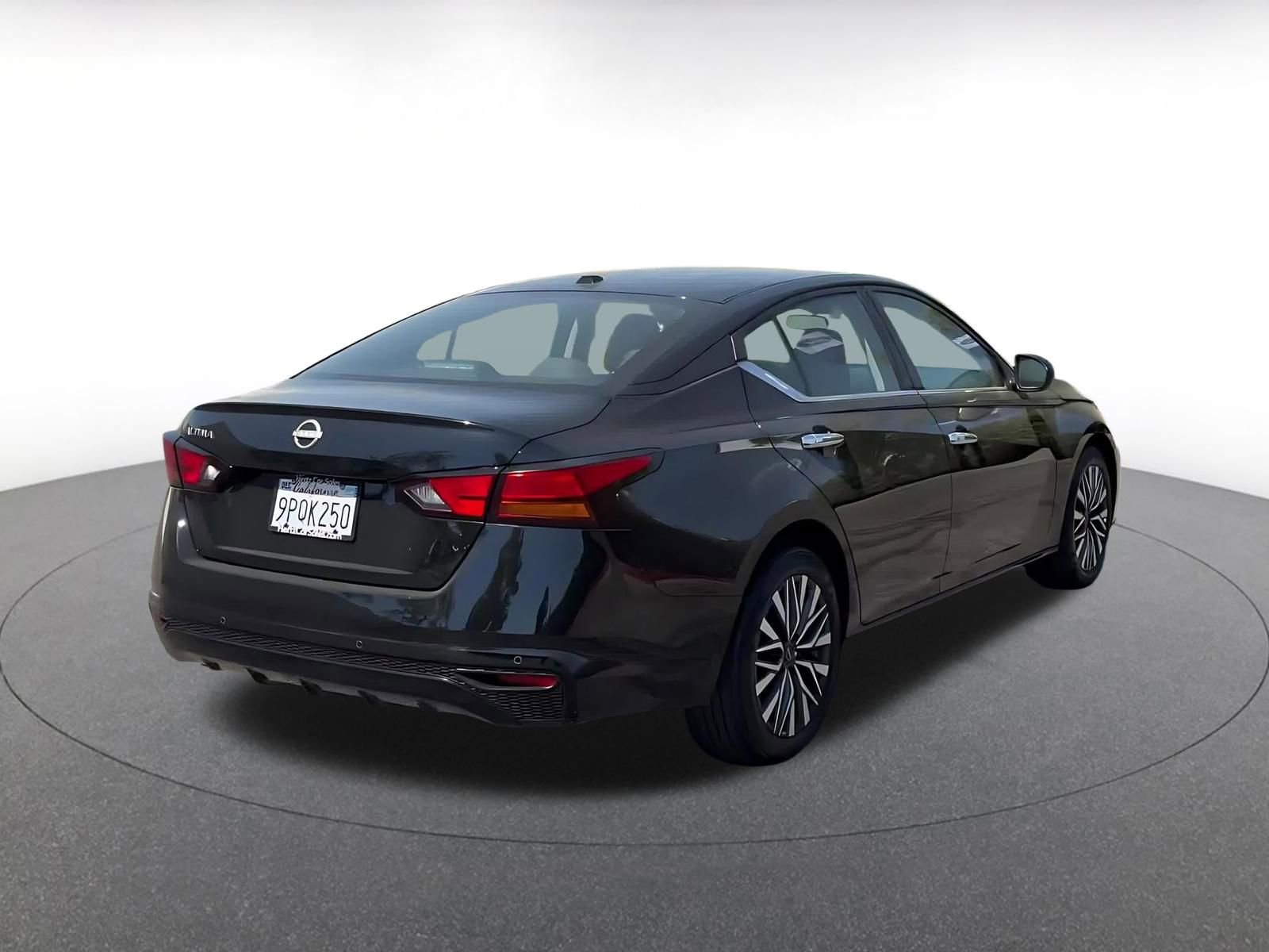 Thumbnail: 2025 Nissan Altima - 14