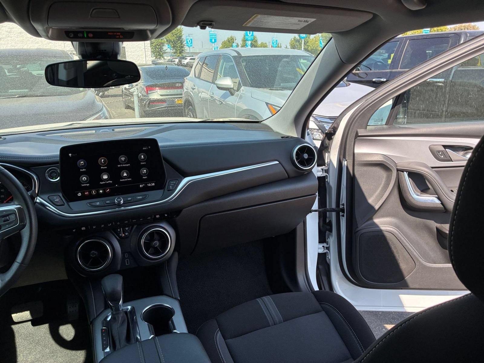 Thumbnail: 2025 Chevrolet Blazer - 35