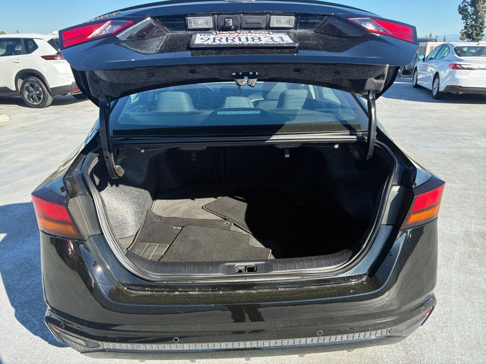 Thumbnail: 2025 Nissan Altima - 30