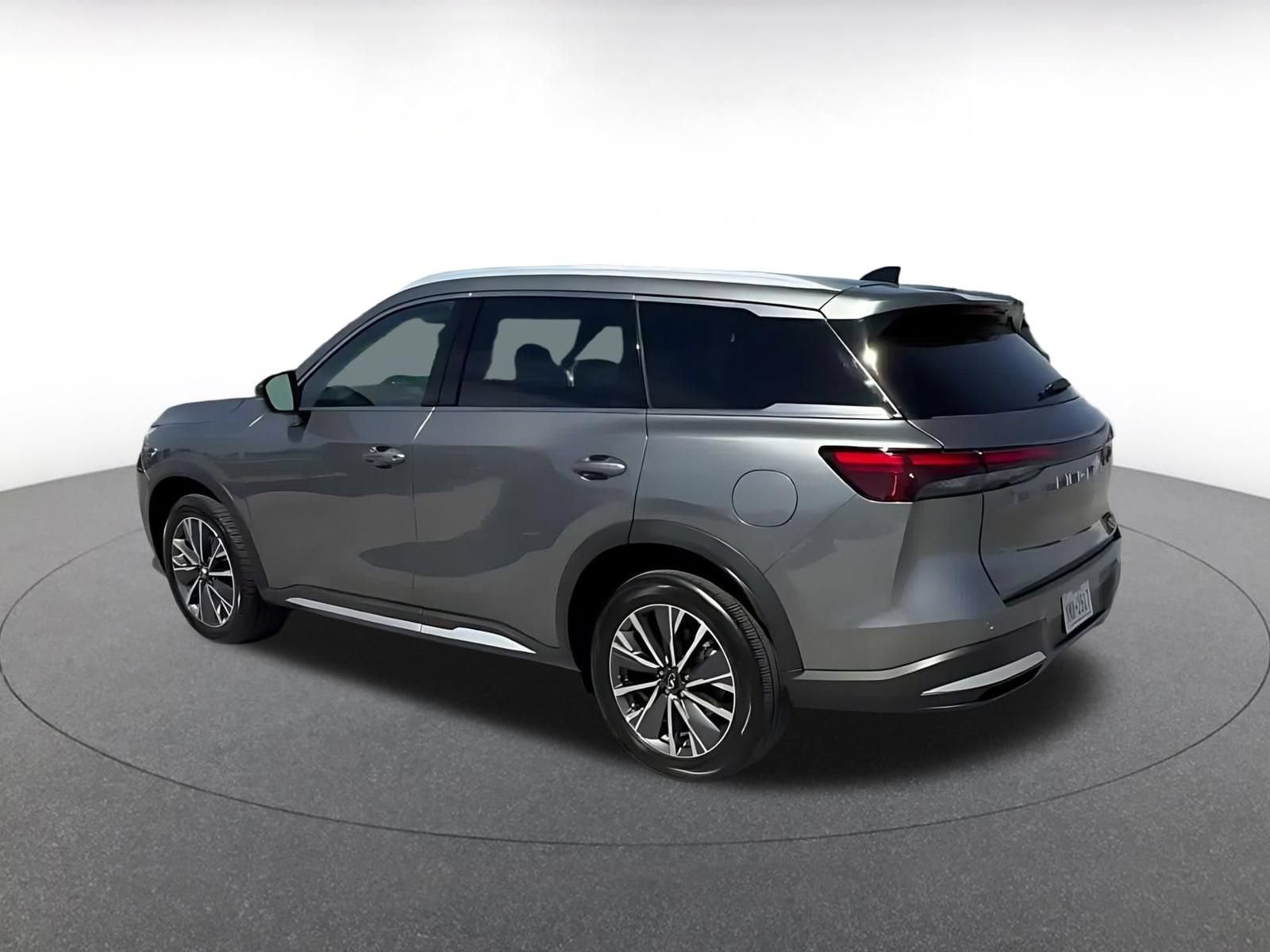 Thumbnail: 2026 INFINITI QX60 - 8
