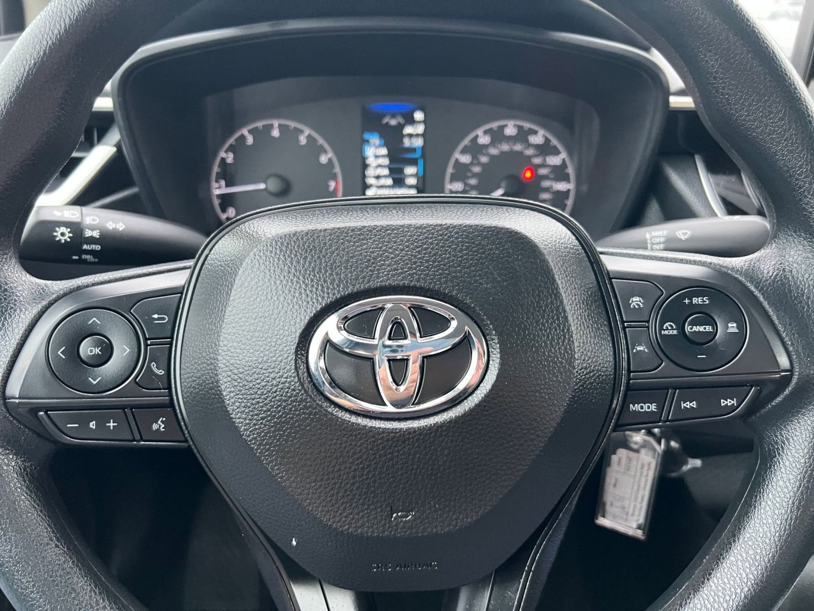 Thumbnail: 2025 Toyota Corolla - 25