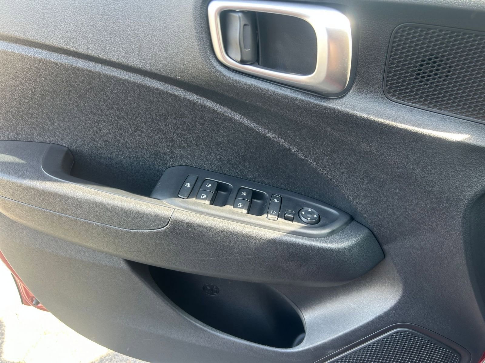 Thumbnail: 2025 Hyundai Venue - 18