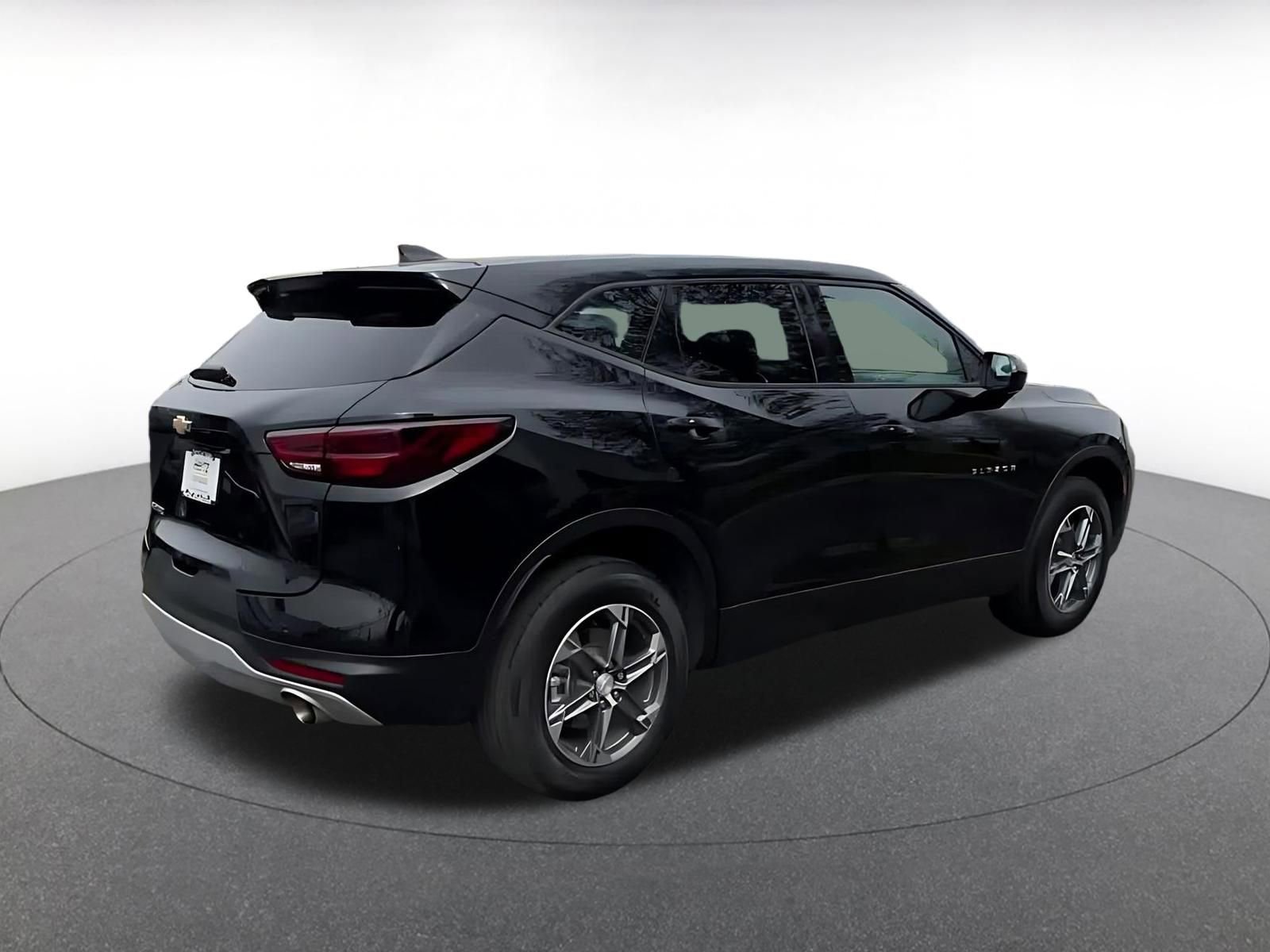 Thumbnail: 2025 Chevrolet Blazer - 14