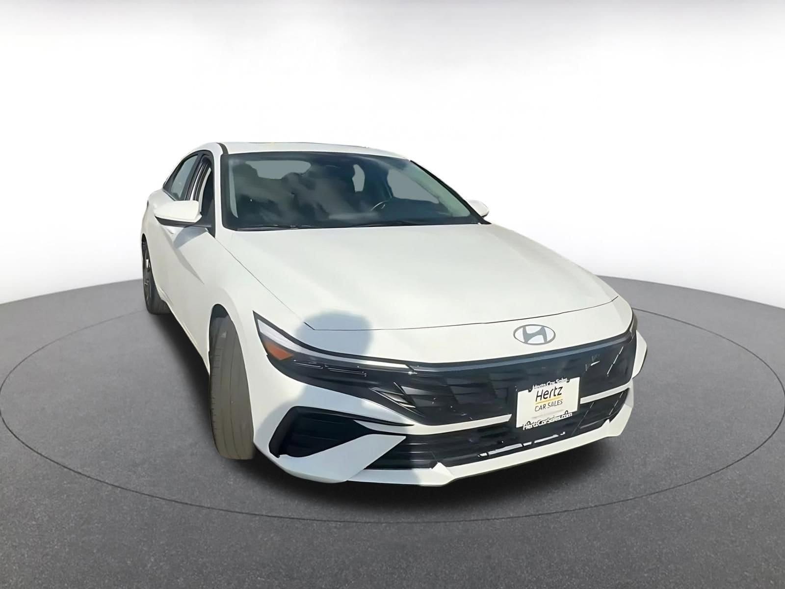 Thumbnail: 2025 Hyundai Elantra - 3