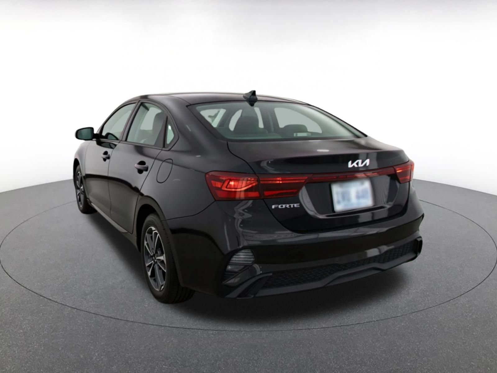 Thumbnail: 2024 Kia Forte - 7