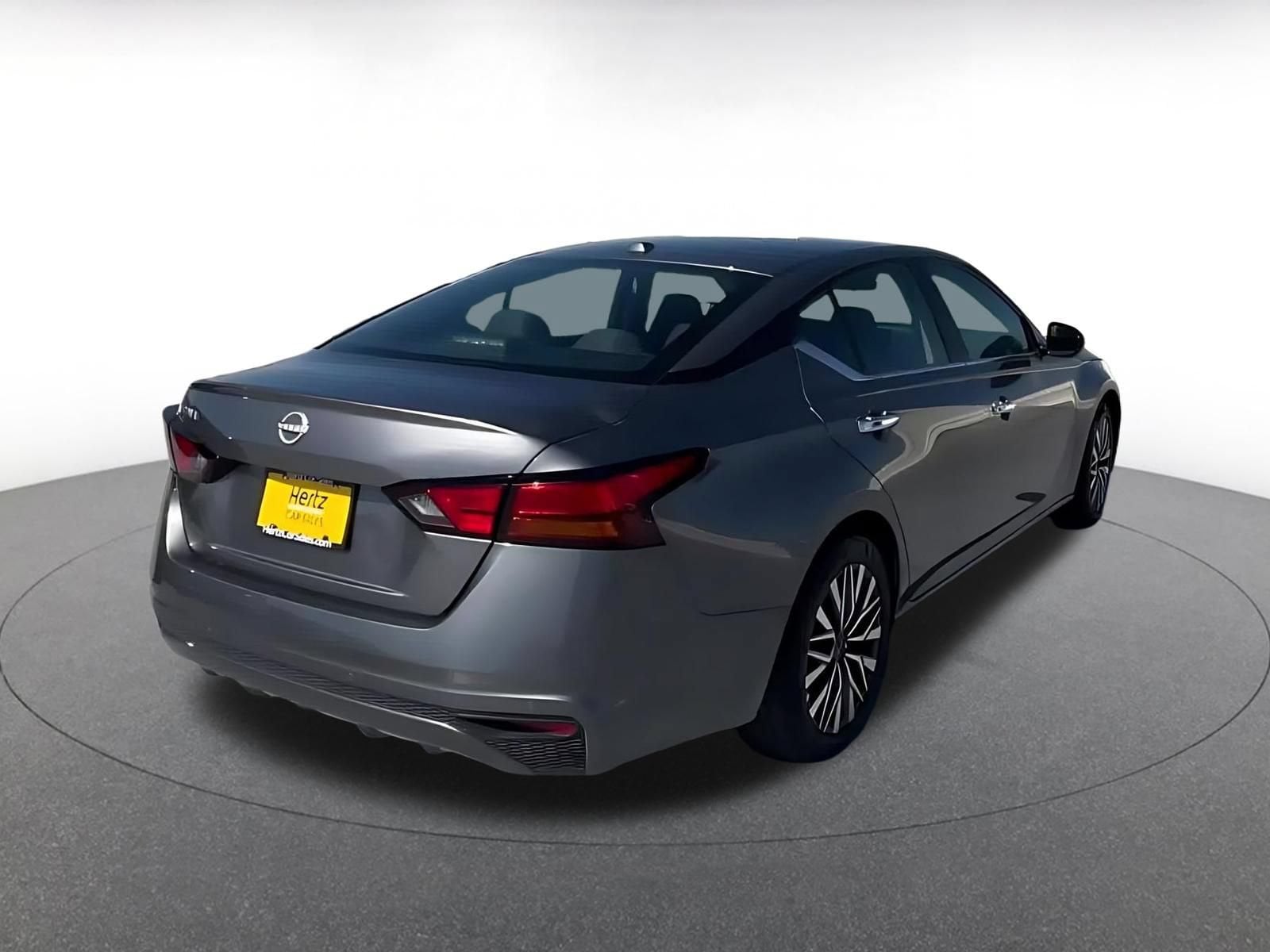 Thumbnail: 2025 Nissan Altima - 12